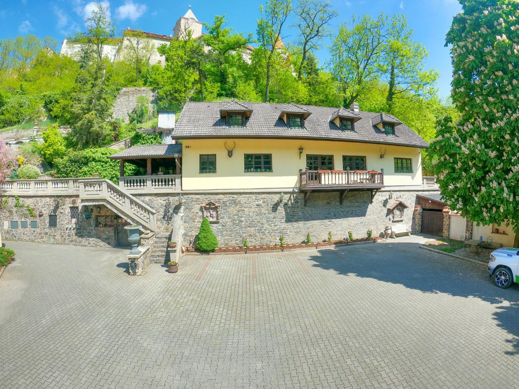 Resort U Jelena Křivoklát Dış mekan fotoğraf