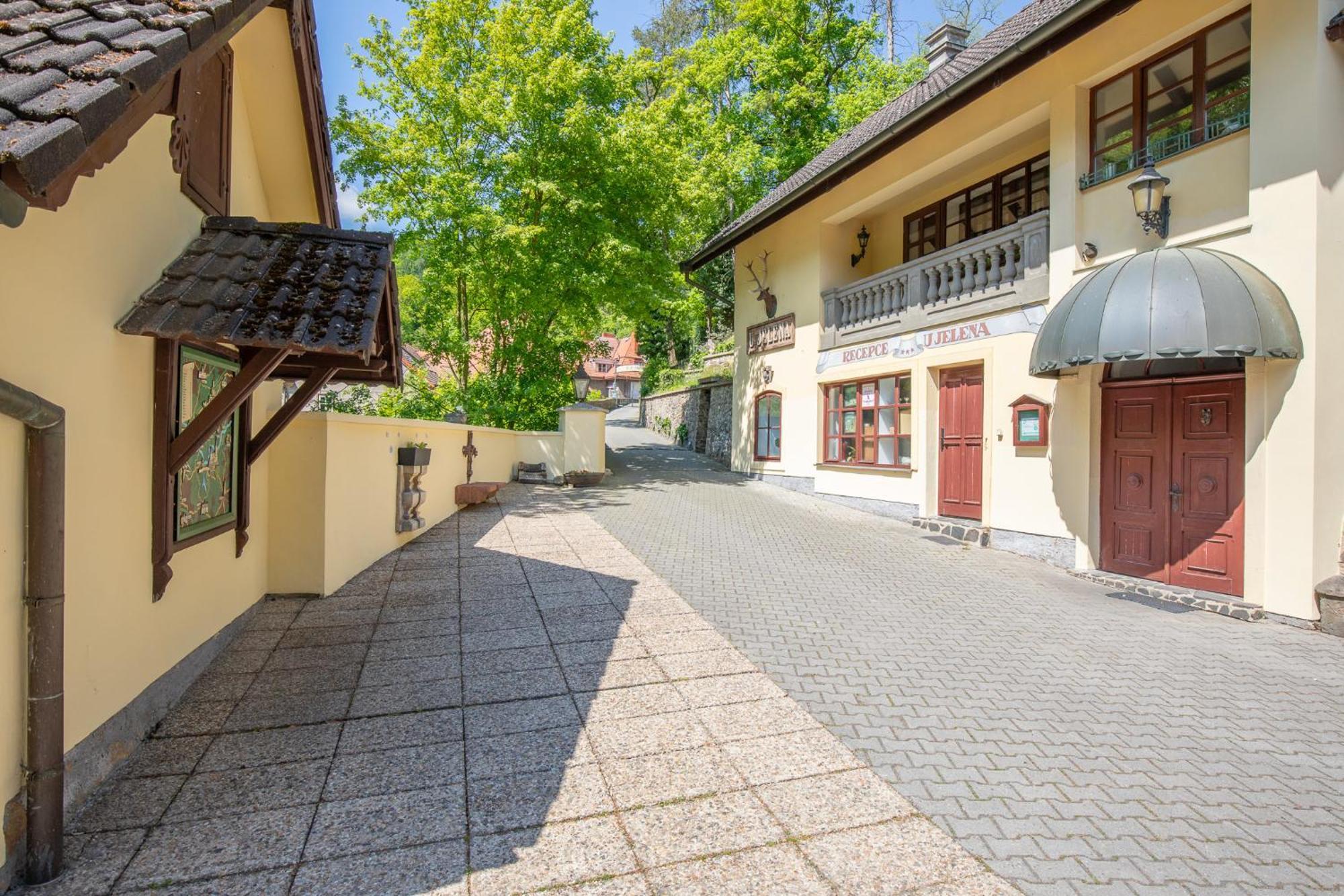 Resort U Jelena Křivoklát Dış mekan fotoğraf